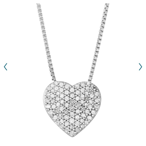 HDI Sterling Silver 1/4 Carat T.W. Diamond Heart Pendant - Picture 1 of 3